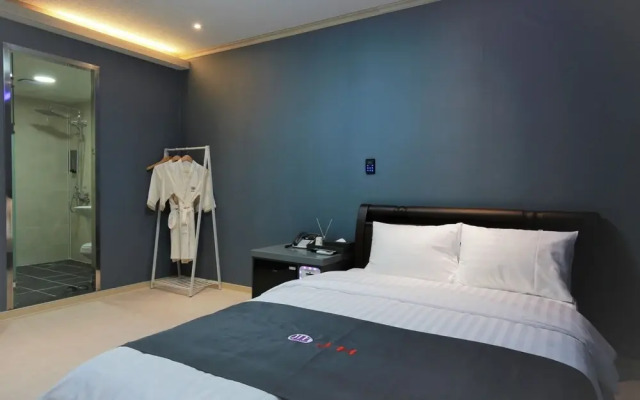 Yangyang JM Self Check-in Motel