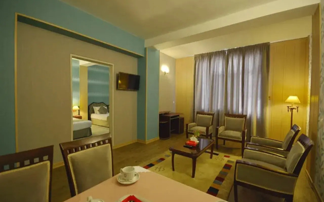 Park Saadi Hotel