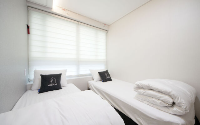 K-Guesthouse Premium Busan station 1