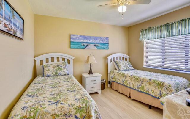 Land's End 11-407 Beach Front - Premier