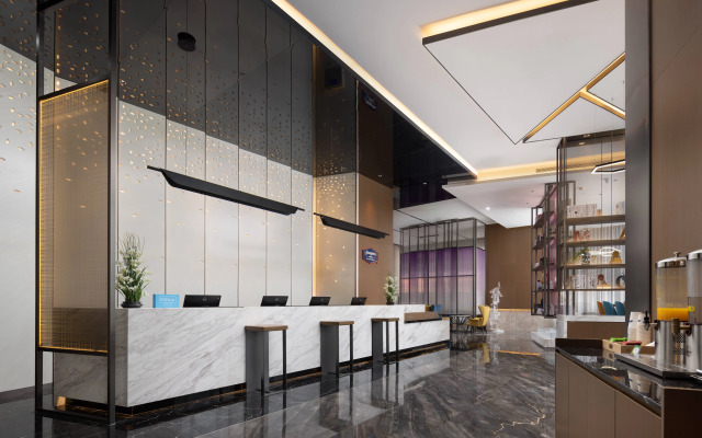 Hampton by Hilton Wuxi East Railway Station