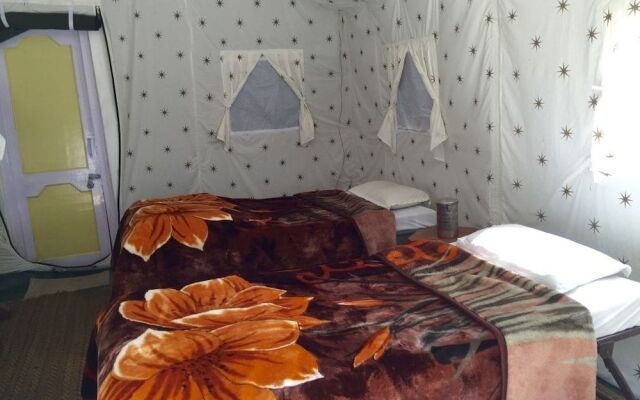 Camp Pine Riviera