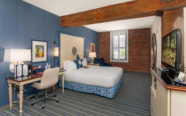 Argonaut Hotel