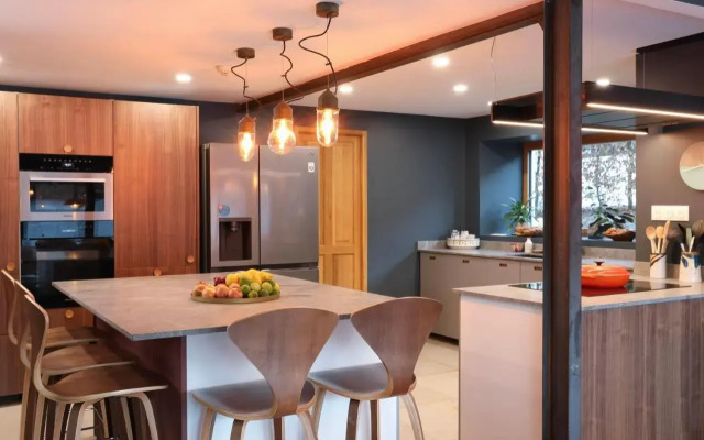 Chalet Sous Les Bois