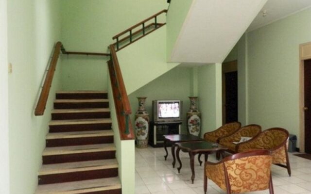 Hotel Tirtonadi Permai