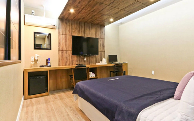 Home Hotel