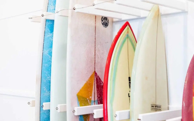 The Surf House - Hostel