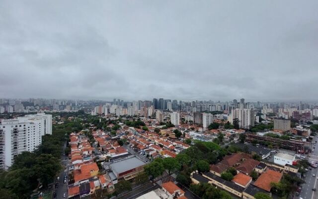 Apartamento novo ao lado do metrô