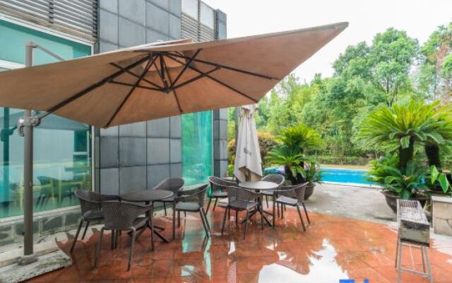 Shanghai Meishu Time Swimming Pool Party Single-family Villa