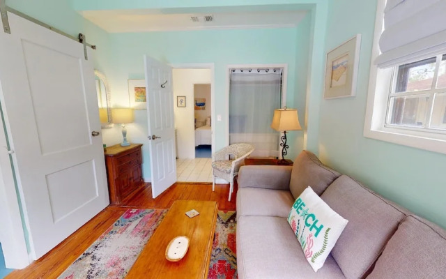 712 2nd Avenue - Upper