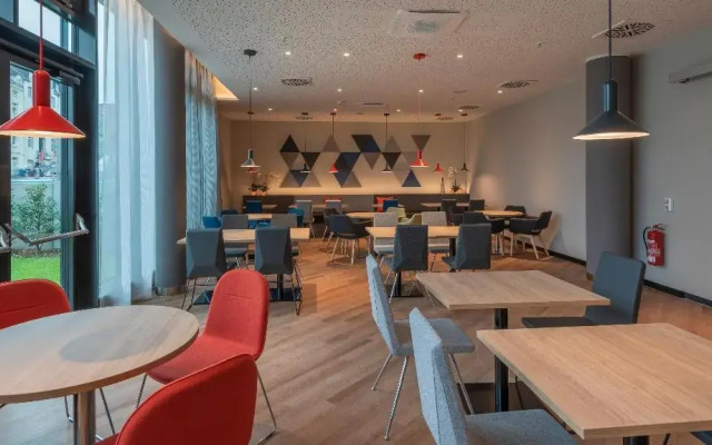 Holiday Inn Express Düsseldorf – Hauptbahnhof by IHG