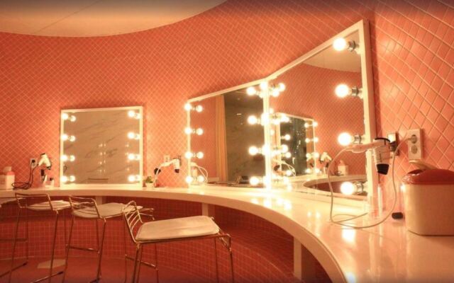 The Blue Guesthouse - Hostel