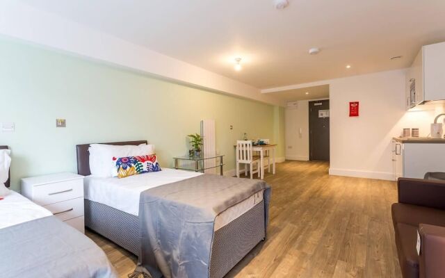 Twin Studio near Manchester!