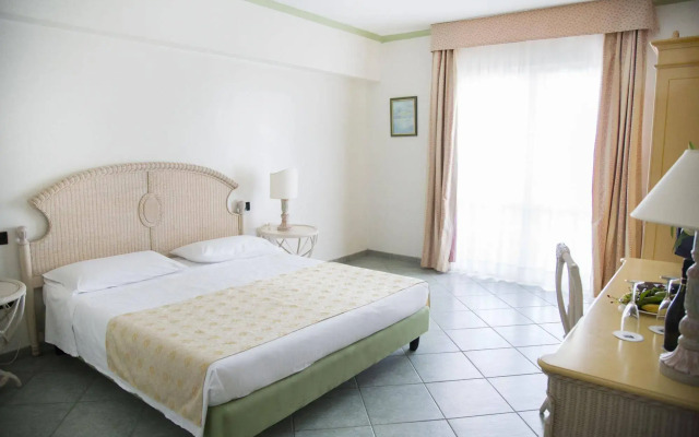 Hotel Village Paradise