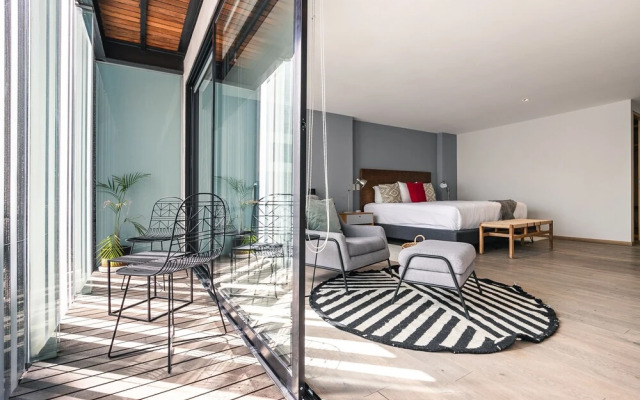 Casai Luxury Designer Apt in the Best Location