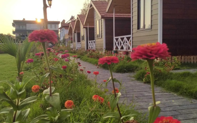 Tas Konak Butik Otel Bungalov