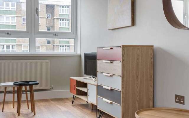 Modern 3bed apt in Holborn, 5min to Tube, Sleeps 9