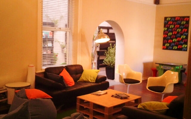 Six Degrees Boutique Hotel