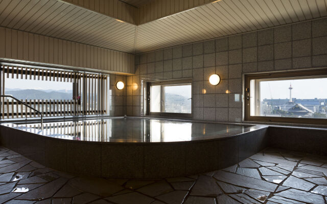 Holiday Inn Kyoto Gojo