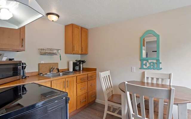 The Netarts Surf Inn