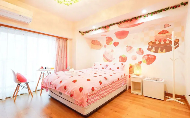 V Boutique House