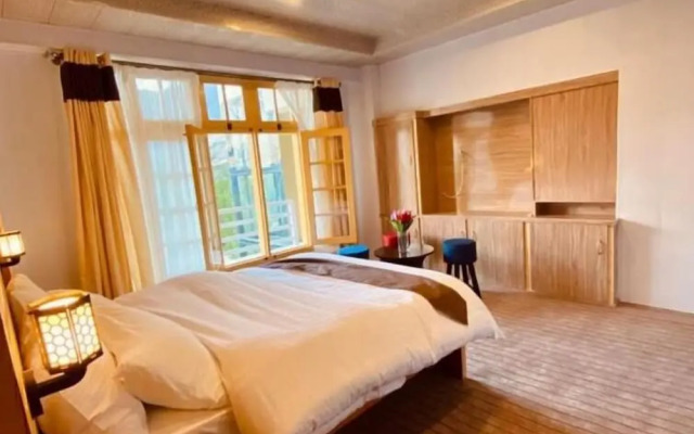 Elite Residency