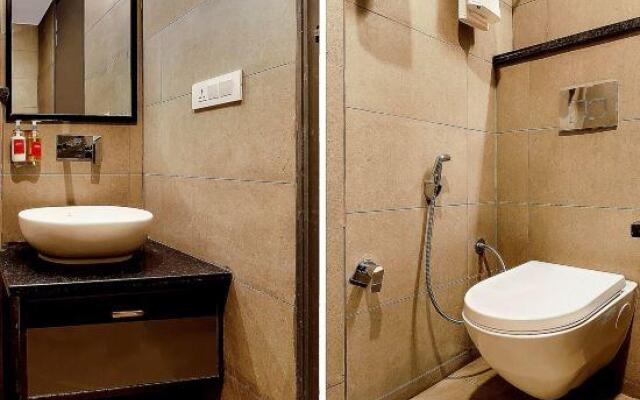 OYO Townhouse 231 Golden Avenue Road