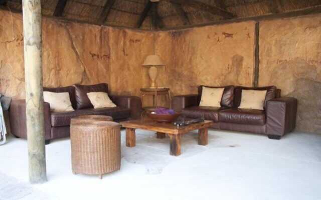 Ko-Ka Tsara Bushcamp