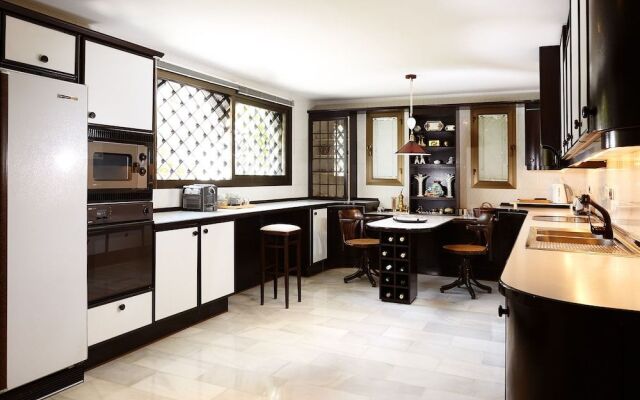 SCH Villa Los Monteros