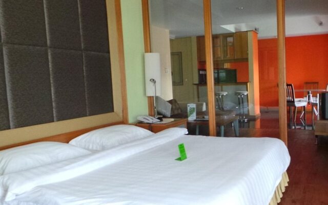 Riviera Hotel