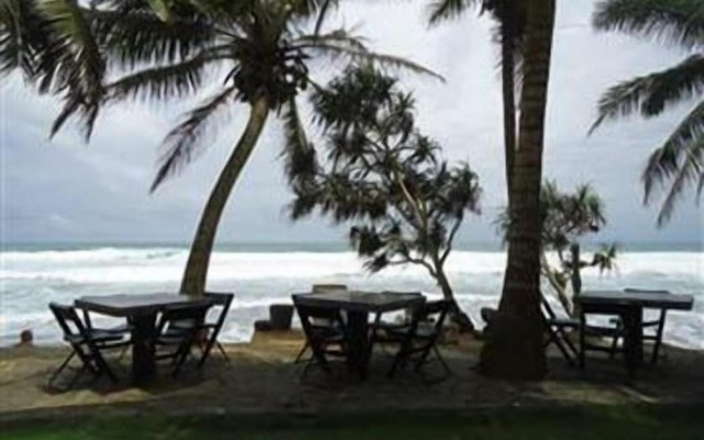 Time N Tide Beach Resort
