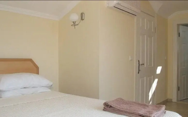 Villa TH20 by JoyLettings