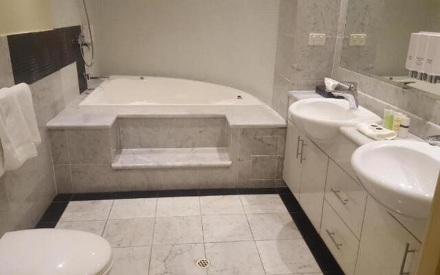 Melbourne CBD Central Apartment Hotel
