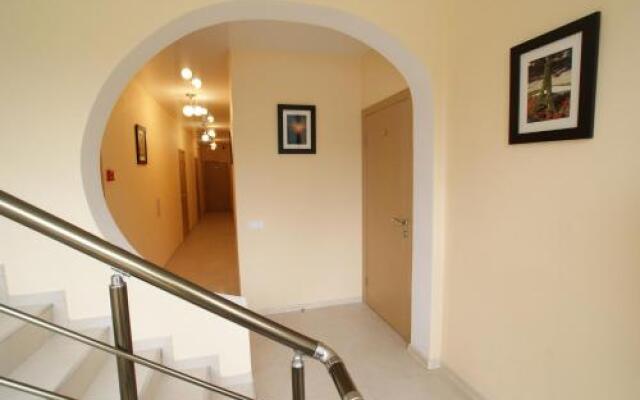 Bravissimo Hotel