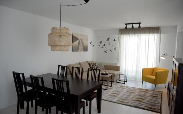 Airport Residence 2