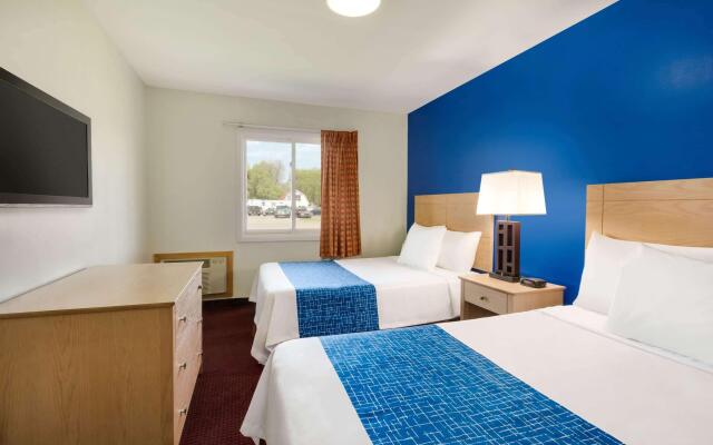 Travelodge by Wyndham Niagara Falls