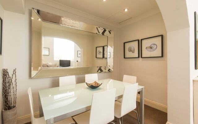 Delightful 2 Bed Apartment In The Heart Of Pimlico