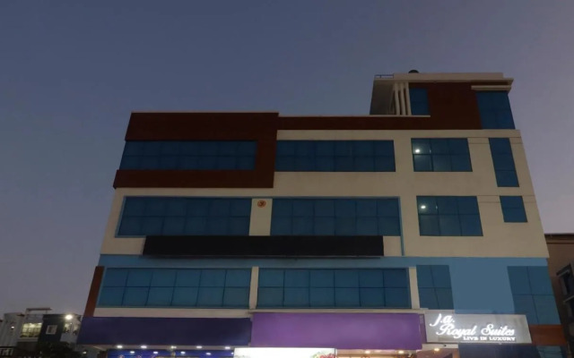 Itsy Hotels J A Royal Suites Manikonda