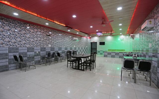OYO 10827 Hotel Dev Bhoomi