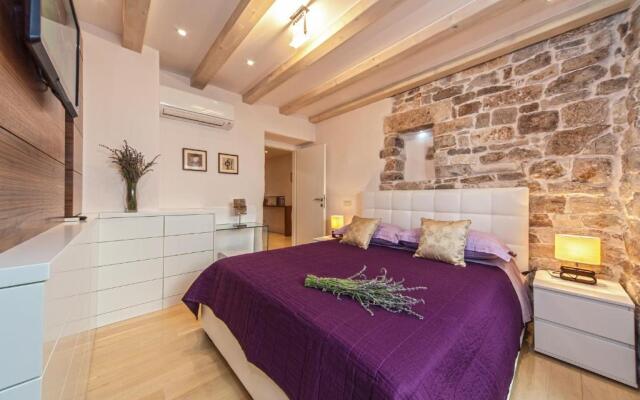 Luxury San Giovanni Apartment 1