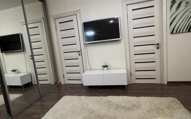 Апартаменты на улице Конституции СССР 8