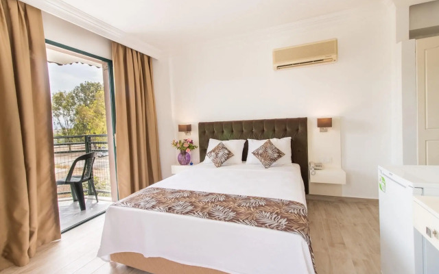 Bahar Hotel (+12 Adult )