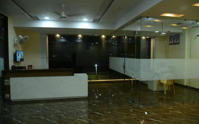 Hotel  Savera Palace