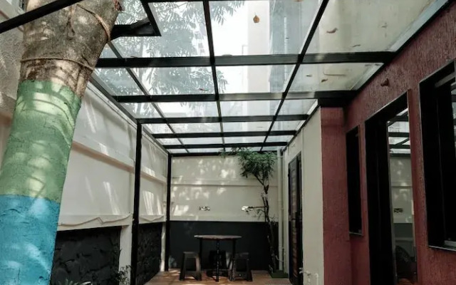 Hotel Lotus Guest House