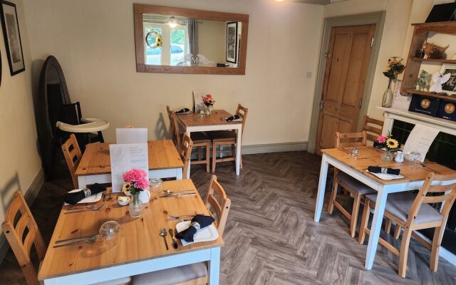 Mulgrave Country Cottage