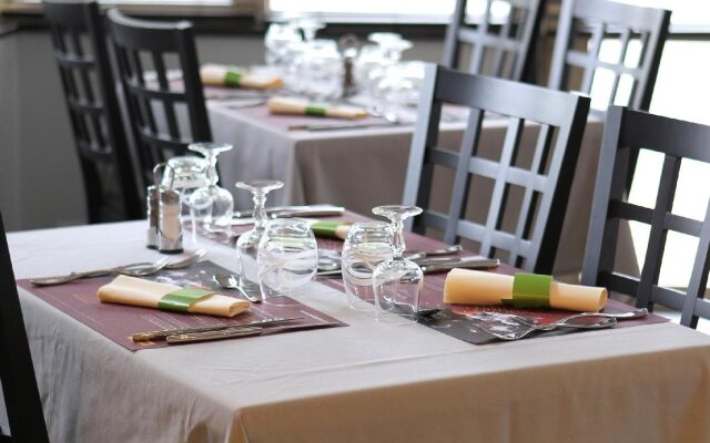 Hôtel Balladins Genève/Saint-Genis-Pouilly Confort