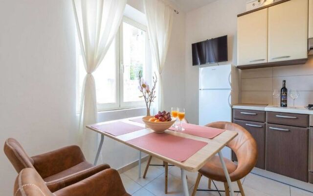 Green Magic Apartments