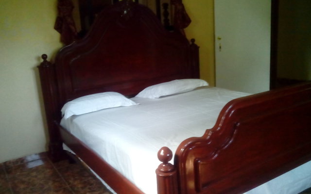 Le Dubourg Guesthouse