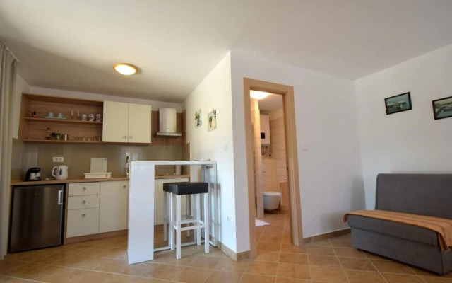 Insula Insule - Rustic & Peaceful - SA1