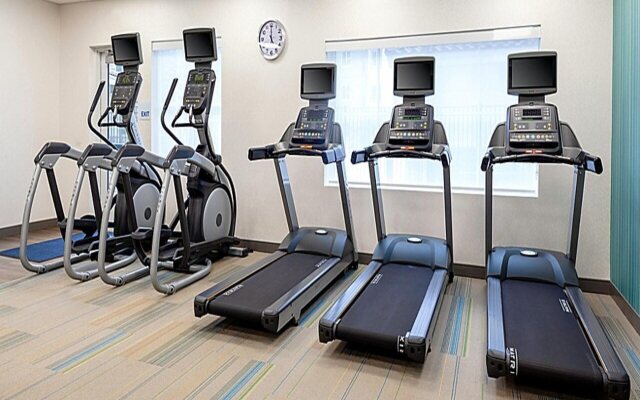 Holiday Inn Express & Suites Phoenix East - Gilbert by IHG